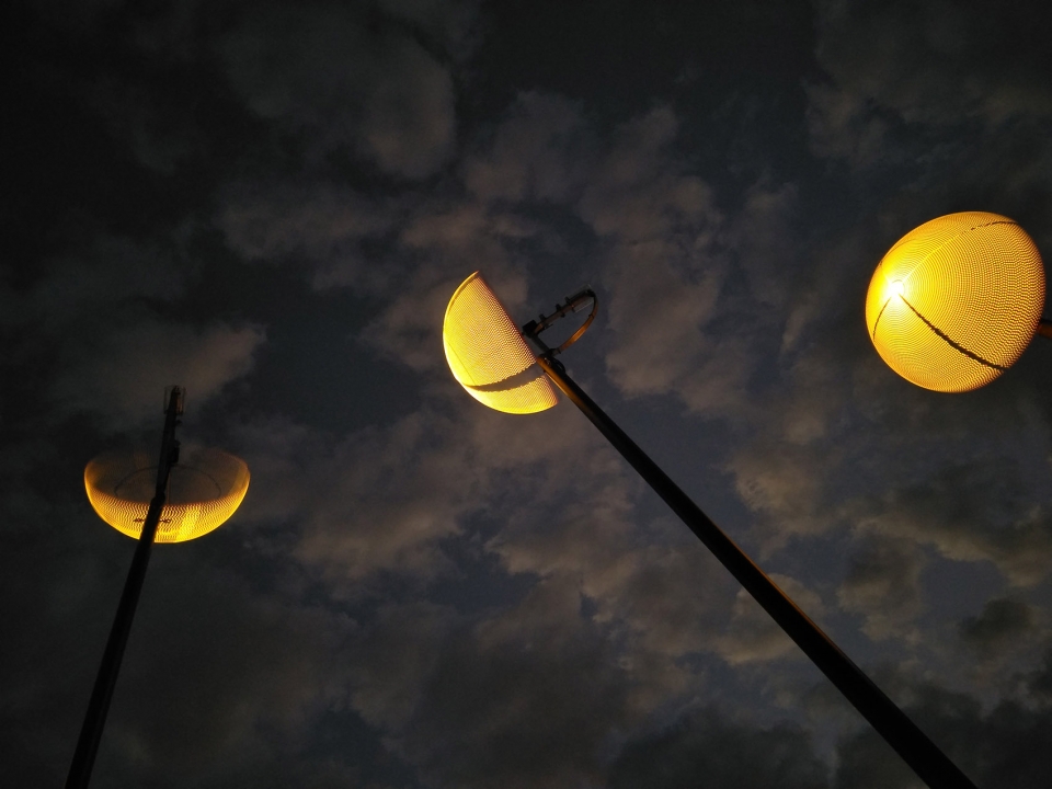 define moon in taiwan by whyixd