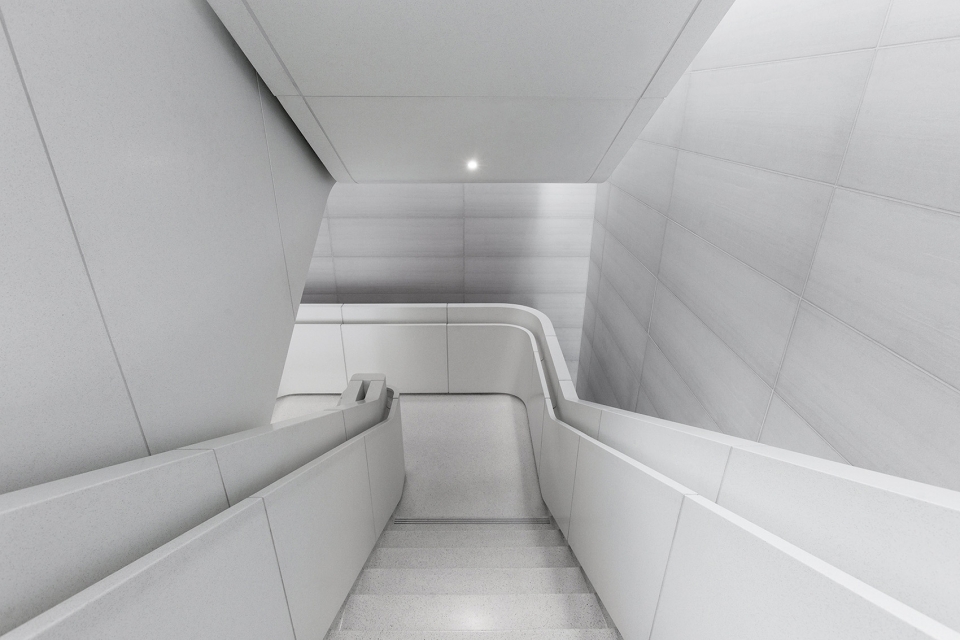 apple park visitor center by foster partners