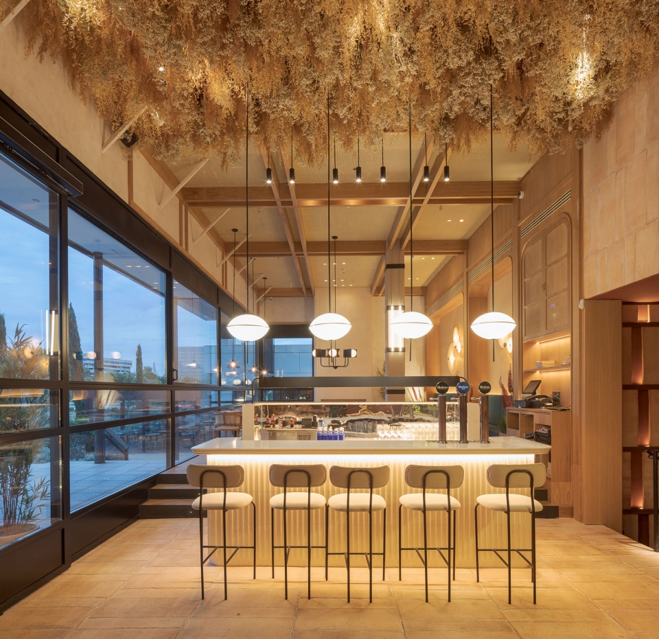 interior design of new york burger restaurant by proyecto singular