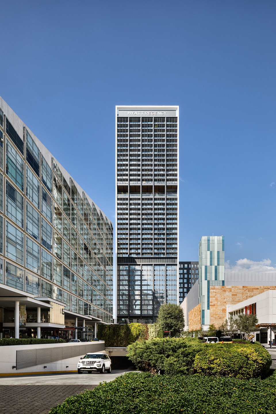 hyatt regency andares by sordo madaleno arquitectos