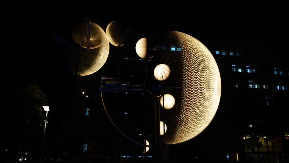 define moon in taiwan by whyixd