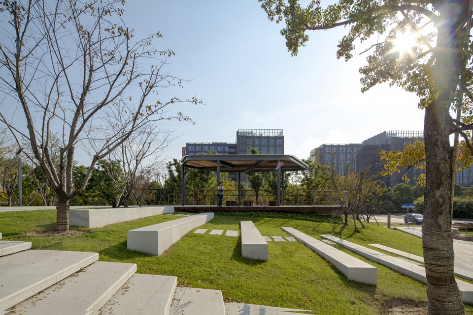 green axis of nengda business district china by la design