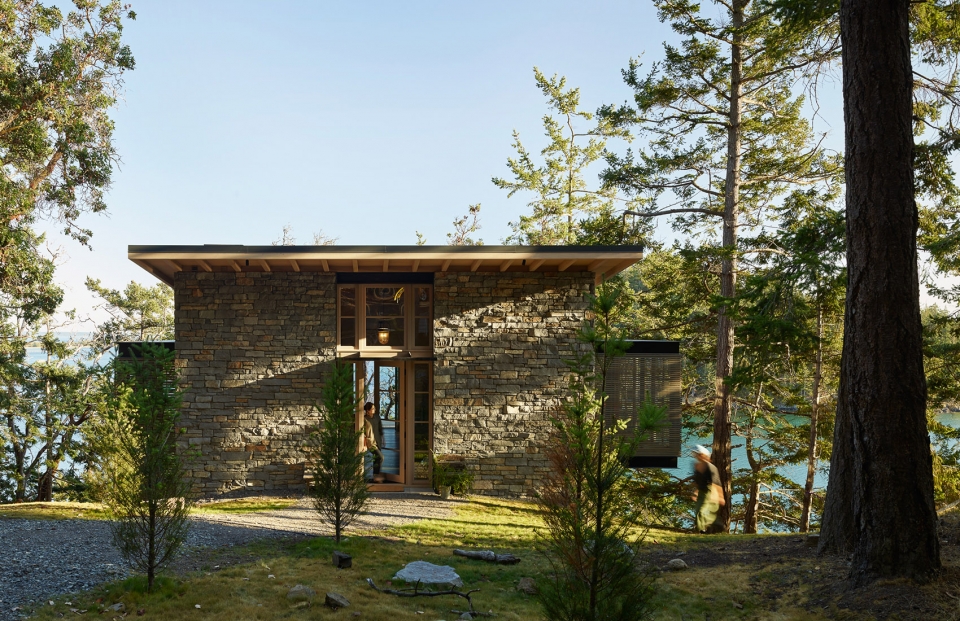 hillside sanctuary by hoedemaker pfeiffer