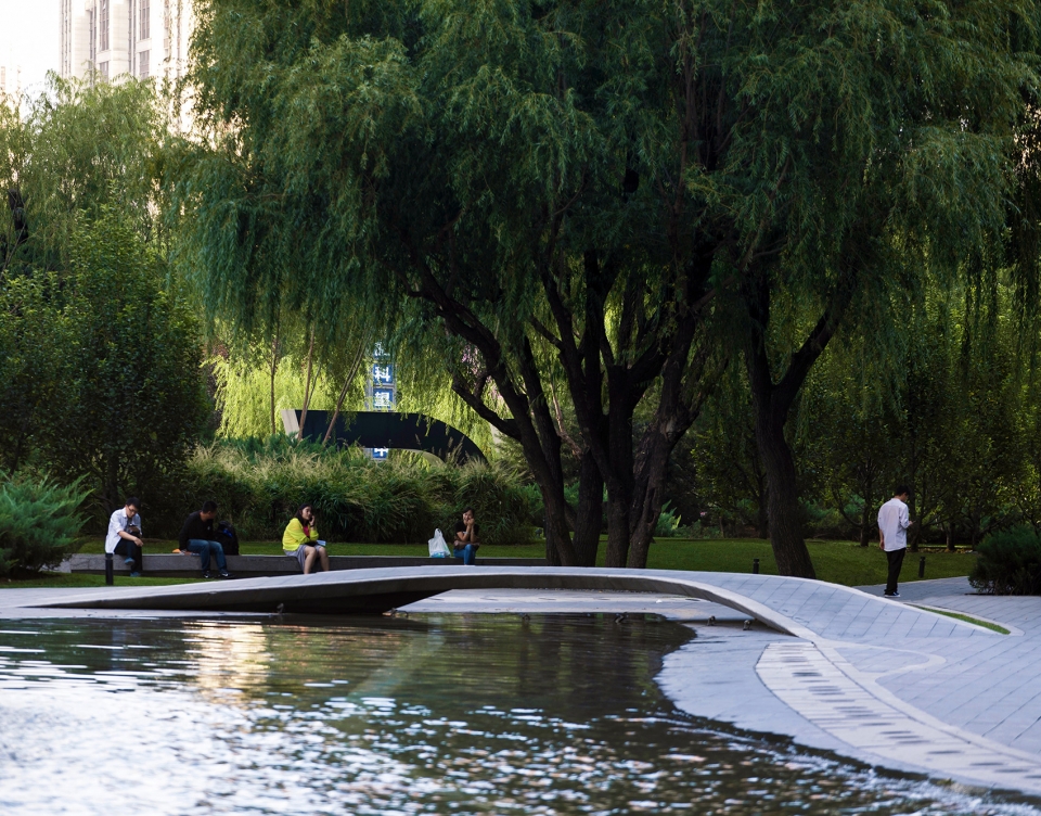 landscape design of wangjing soho china by ecoland