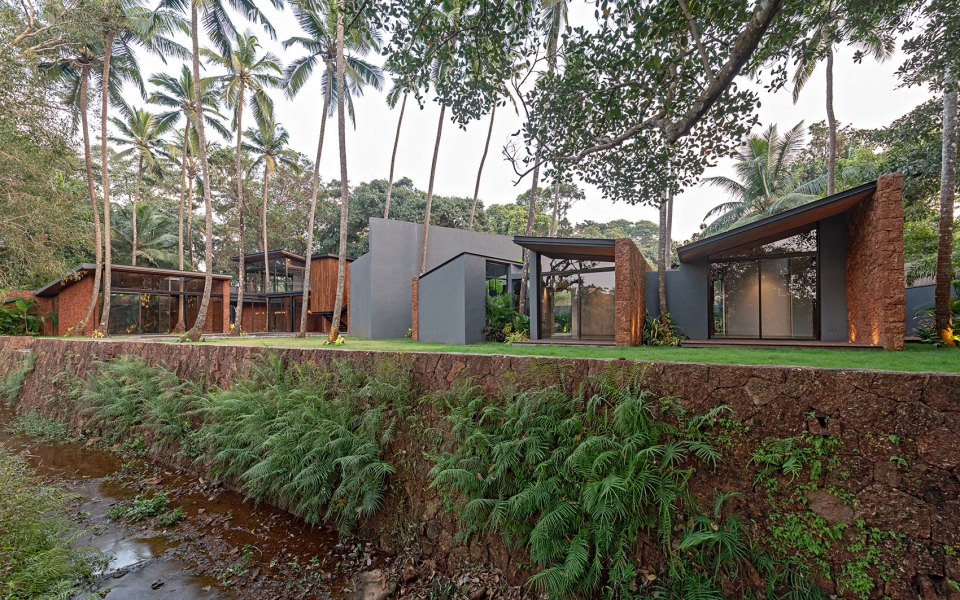 villa in the palms by abraham john architects