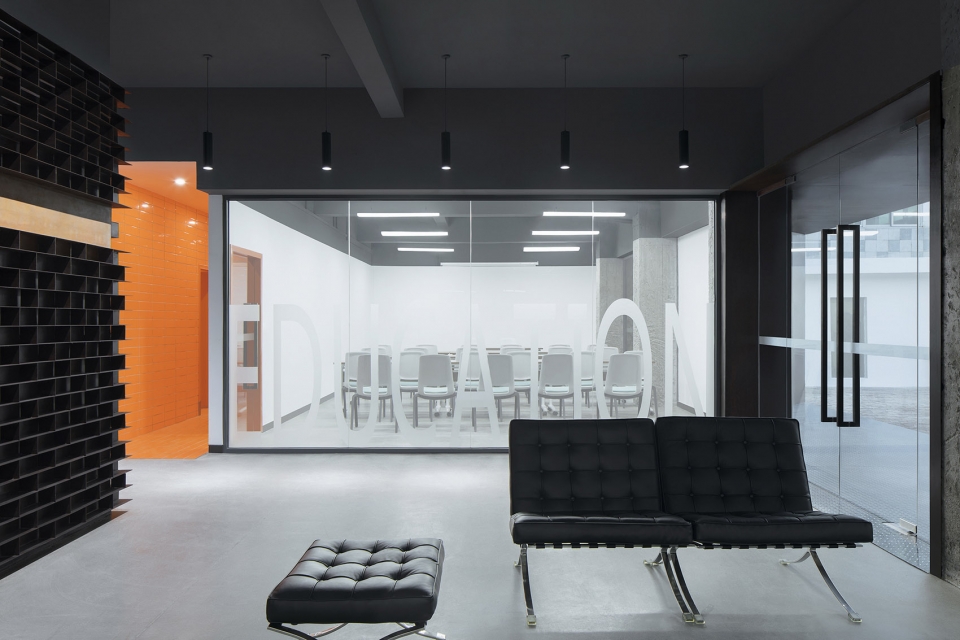 smoore industrial space alteration china by cm design