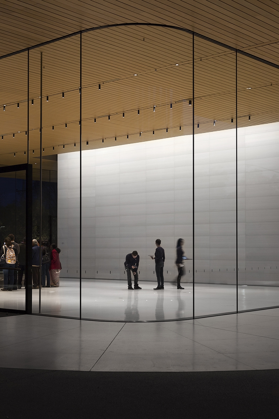 apple park visitor center by foster partners