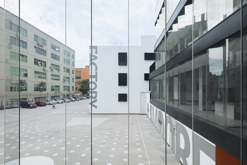 smoore industrial space alteration china by cm design
