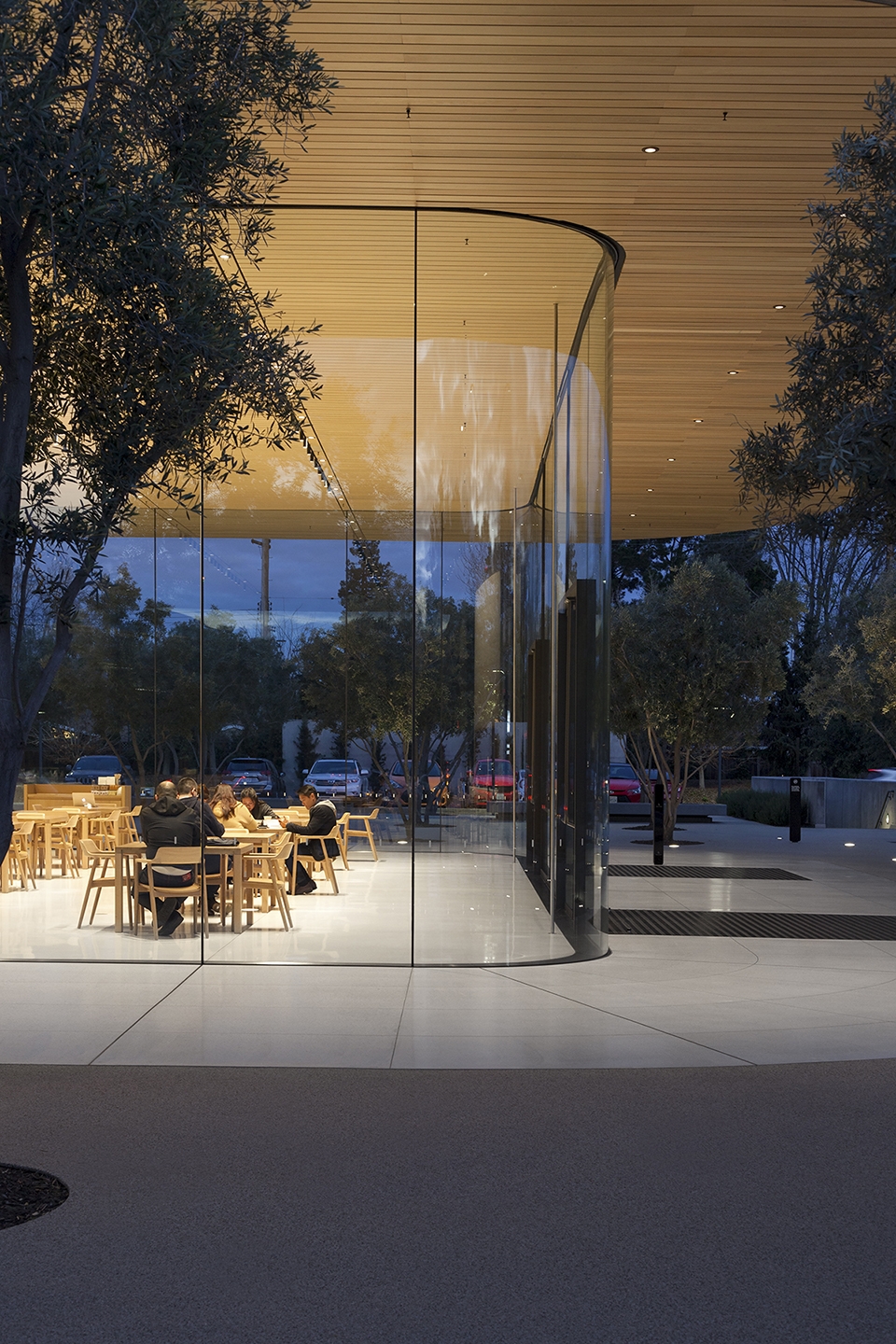 apple park visitor center by foster partners