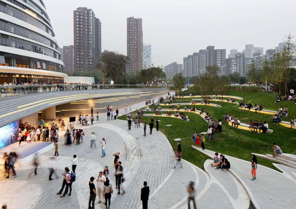 landscape design of wangjing soho china by ecoland