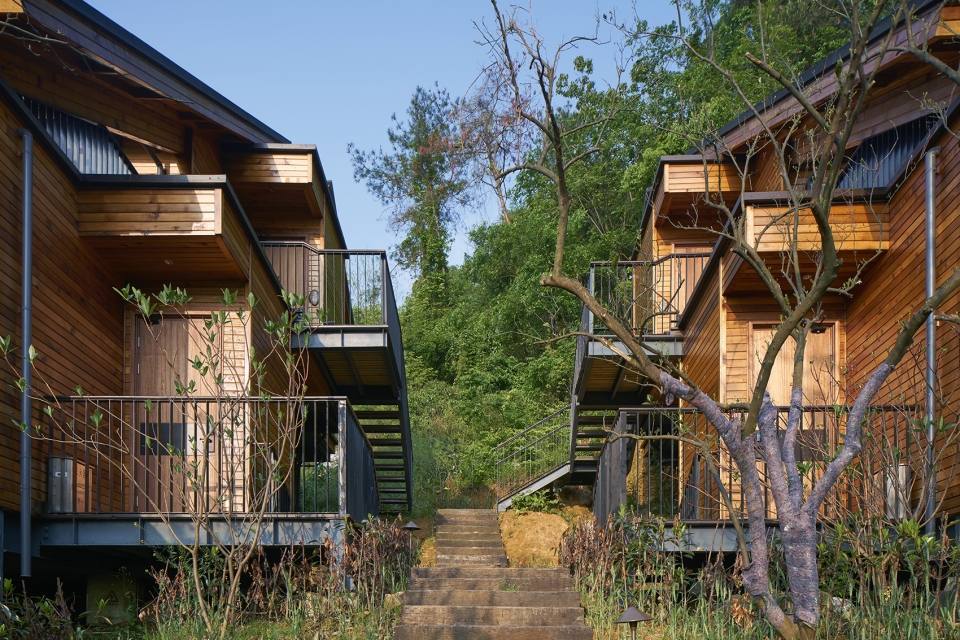 fuchun mountain resort china by the design institute of landscape architecture china academy of art