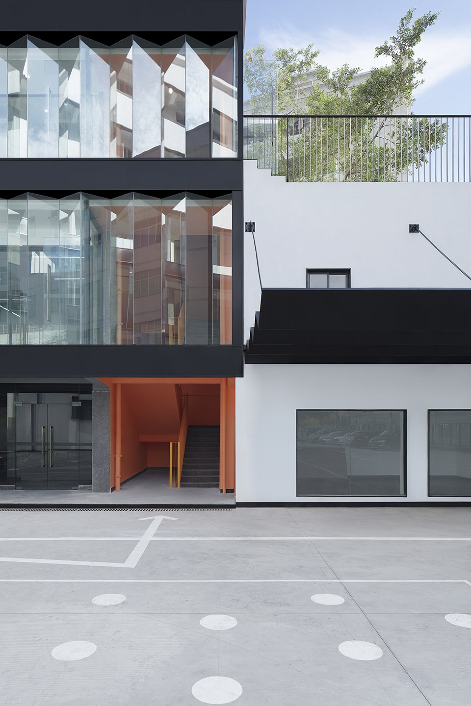 smoore industrial space alteration china by cm design