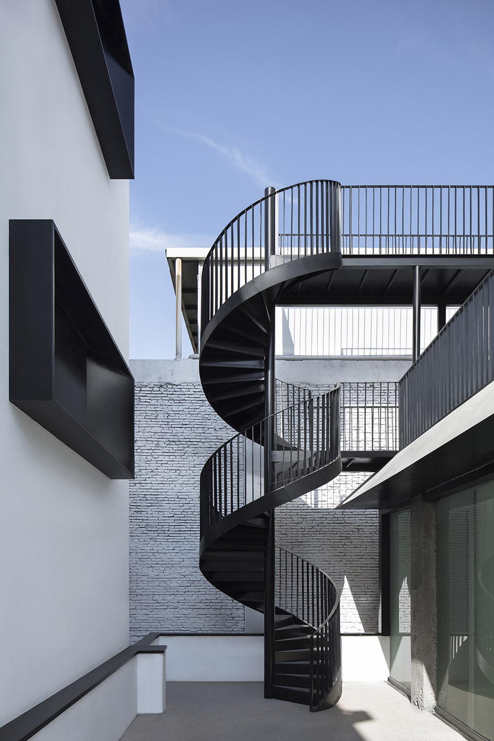 smoore industrial space alteration china by cm design