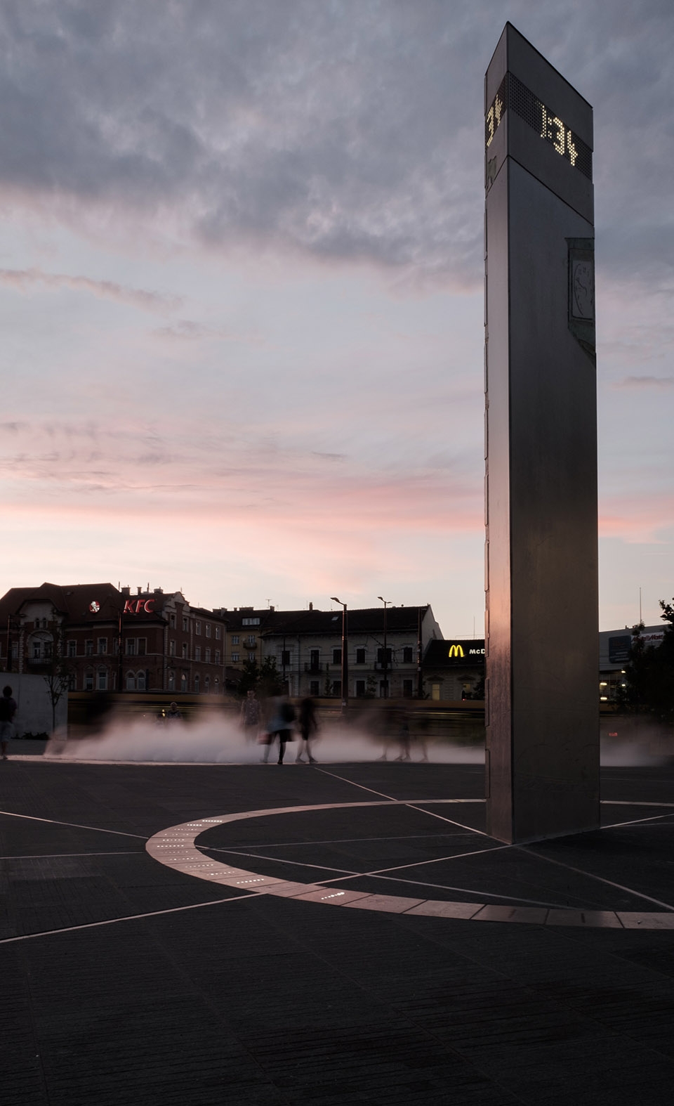 szell kalman square by epitesz studio