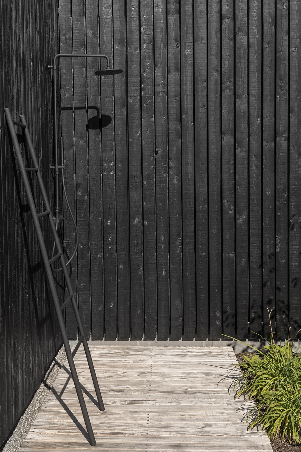tiny holiday home by i29 and chris collaris