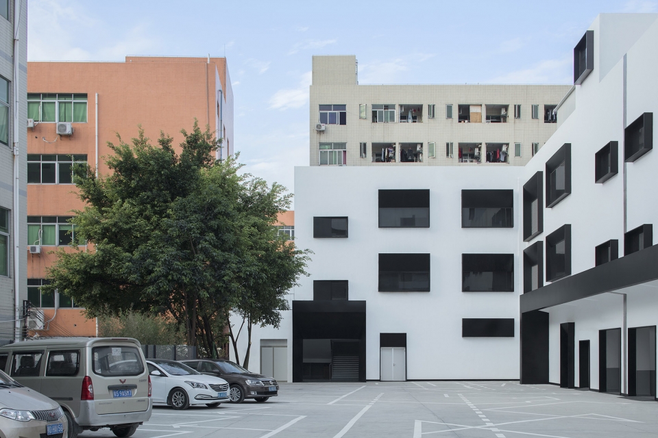 smoore industrial space alteration china by cm design