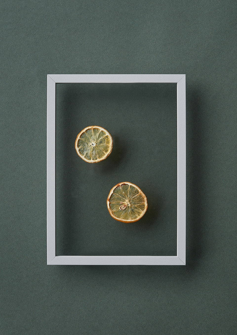 frame in colour by moebe