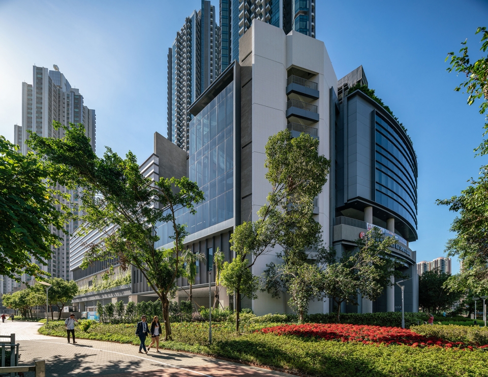 tsuen wan sports centre by lwk partners