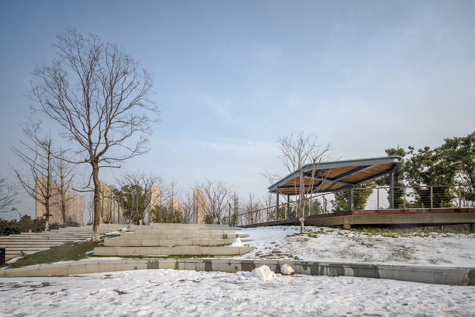 green axis of nengda business district china by la design