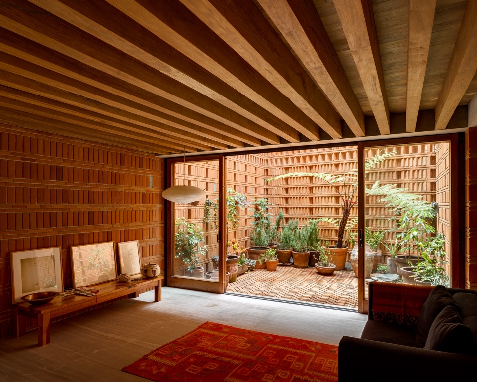 iturbide studio by taller de arquitectura
