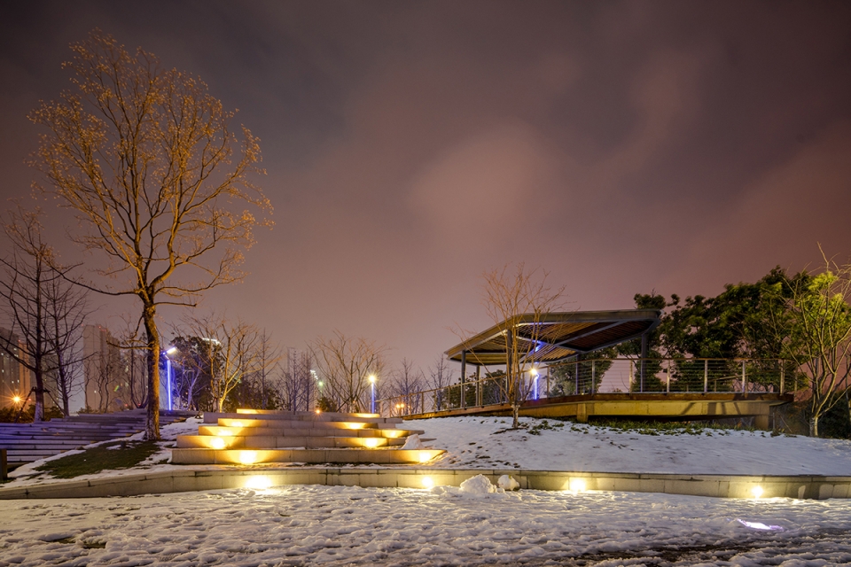 green axis of nengda business district china by la design