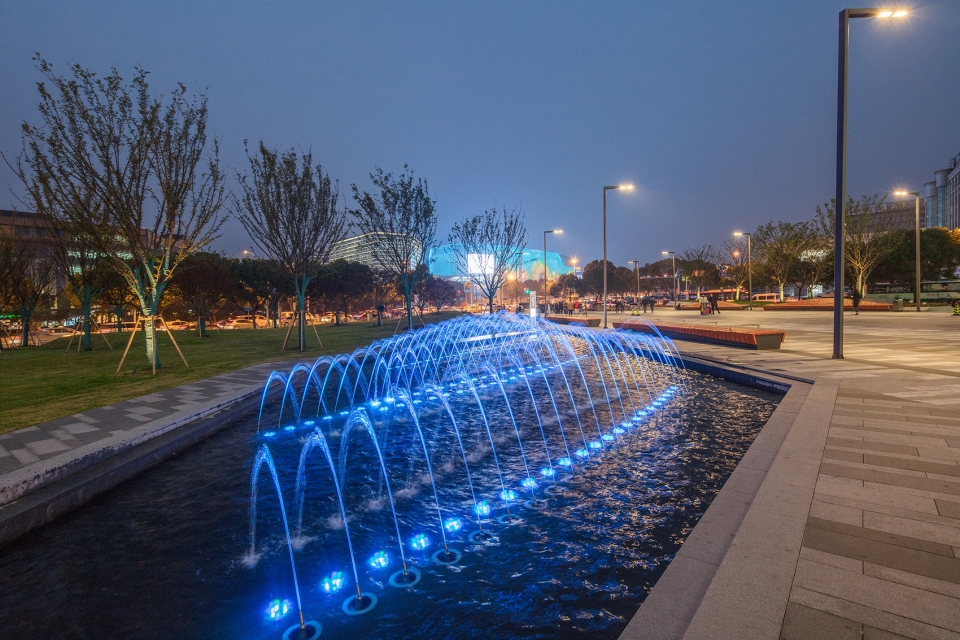 landscape design of shanghai mixc mall china by lab dh