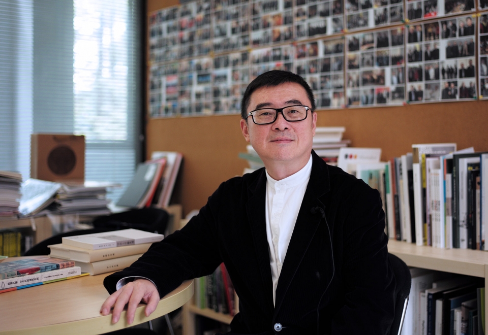 gooood interview Li Zhenyu portrait