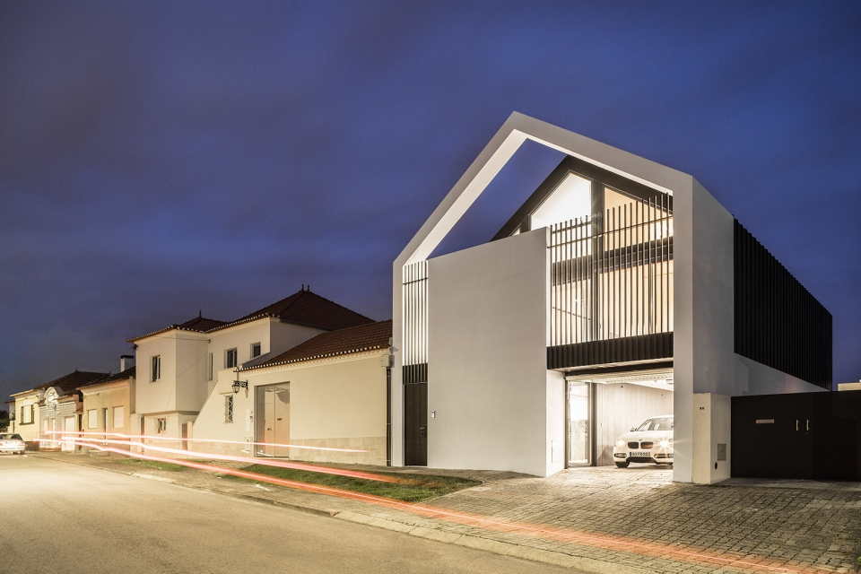 arch house by frari
