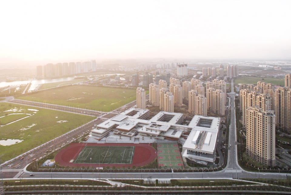 experimental primary school of suzhou science and technology town china by atelier z d plus studio