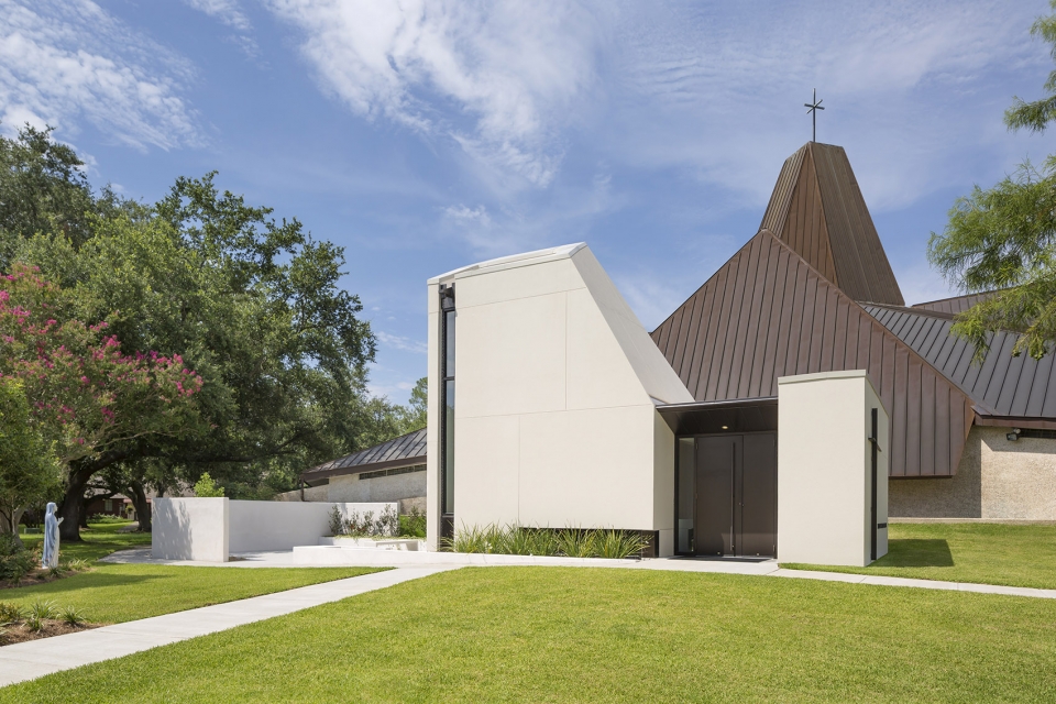 st pius chapel and prayer garden by eskew dumez ripple