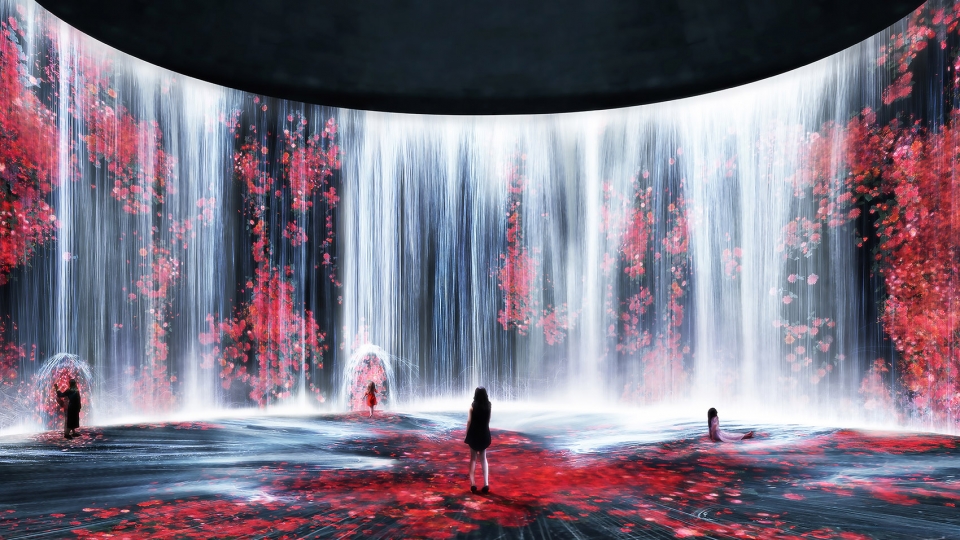 teamlab universe of water particles in the tank