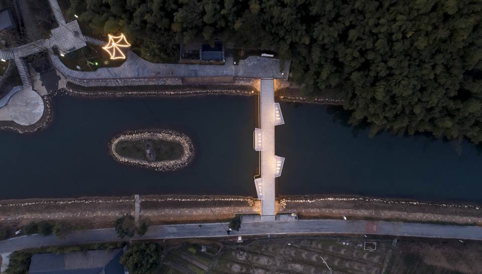 yuhua village pedestrian bridge china by 12f studio