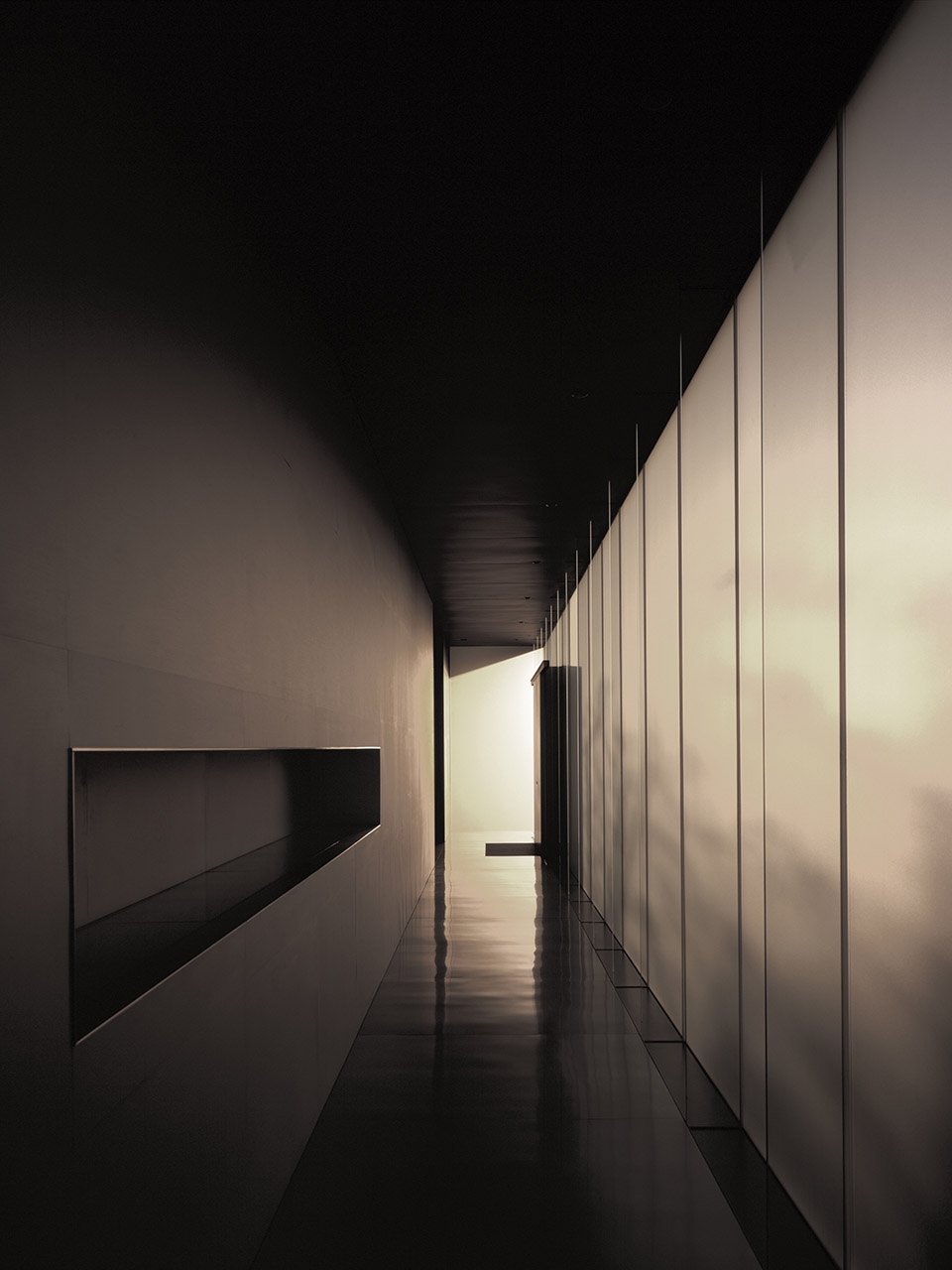 metal office by takashi yamaguchi associates