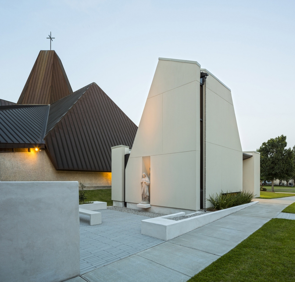 st pius chapel and prayer garden by eskew dumez ripple
