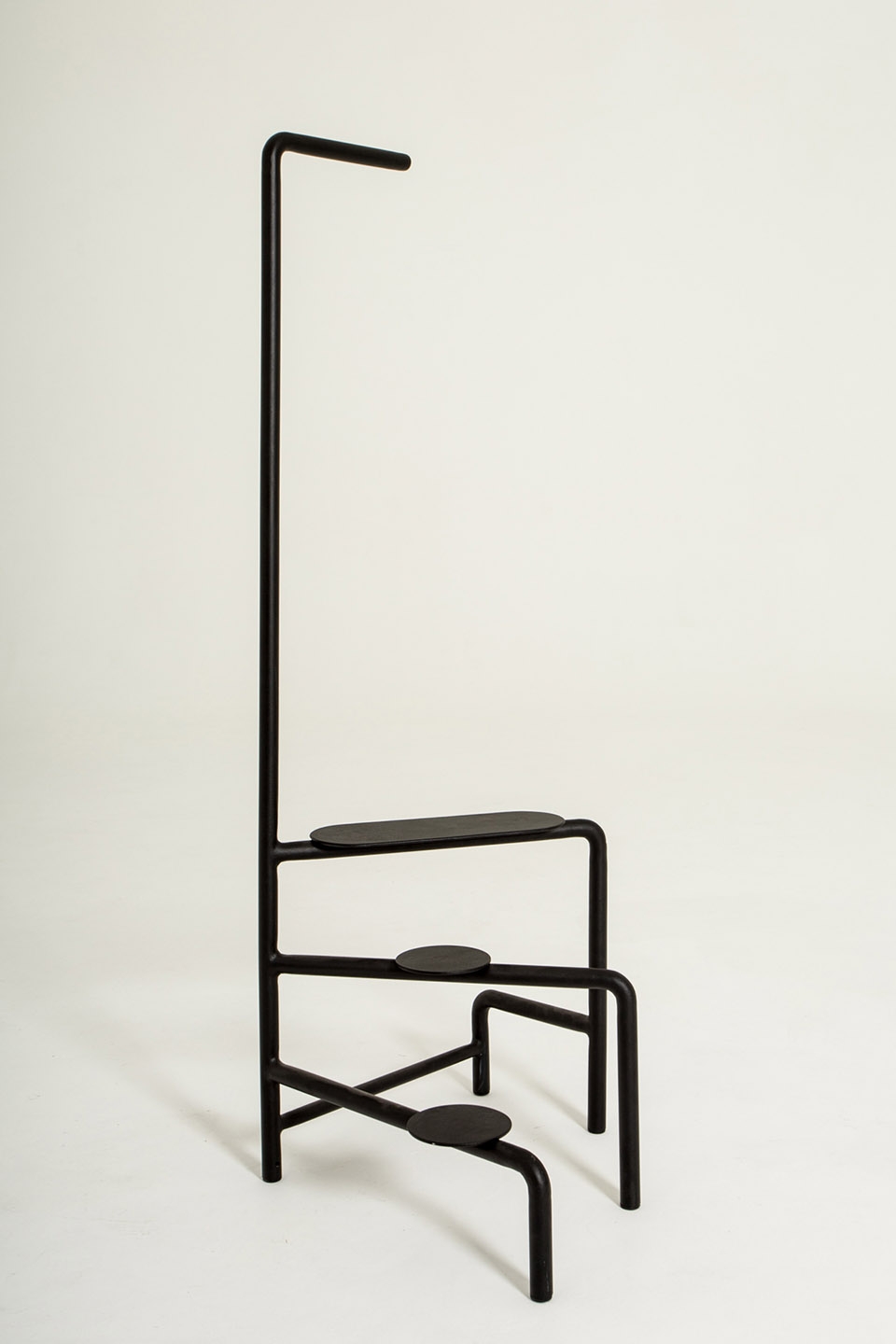legs by pierre emmanuel vandeputte