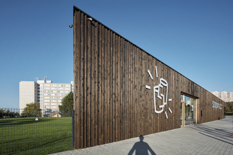 the spojovna brewery by mars architects