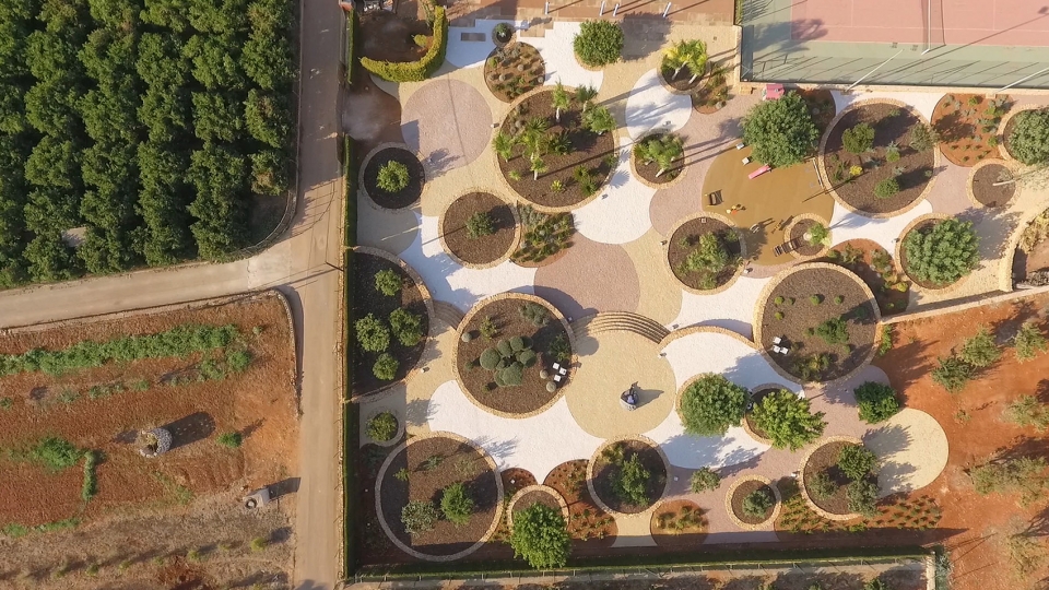 jardin in the marina alta by pepe cabrera