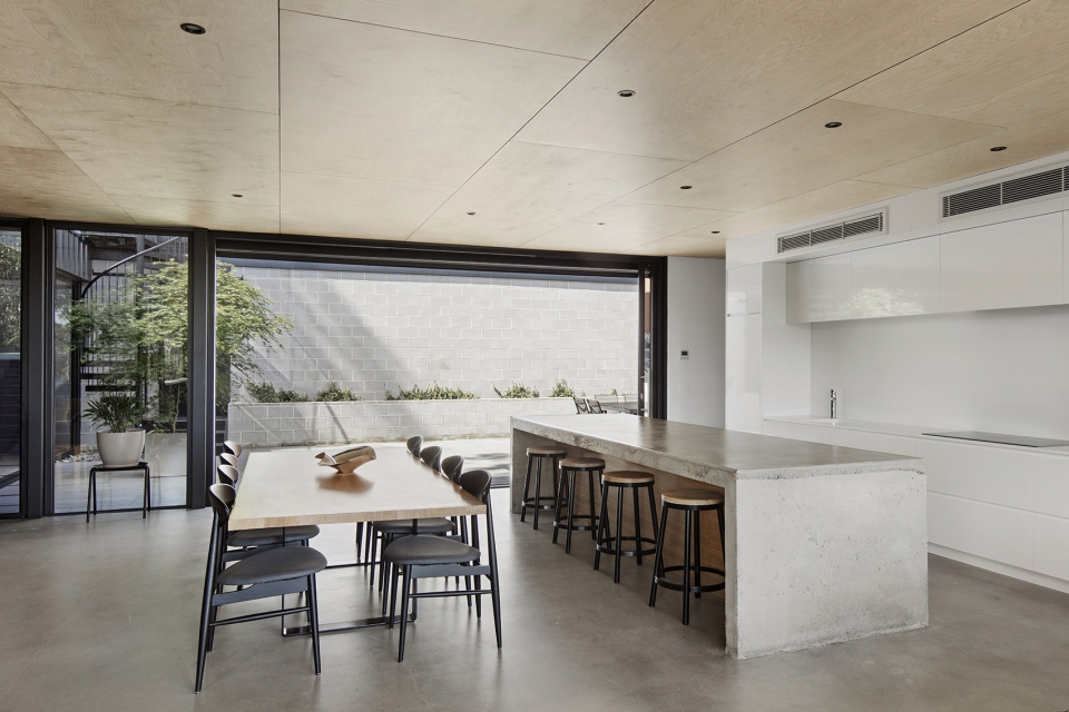 skyline house by lachlan shepherd architects