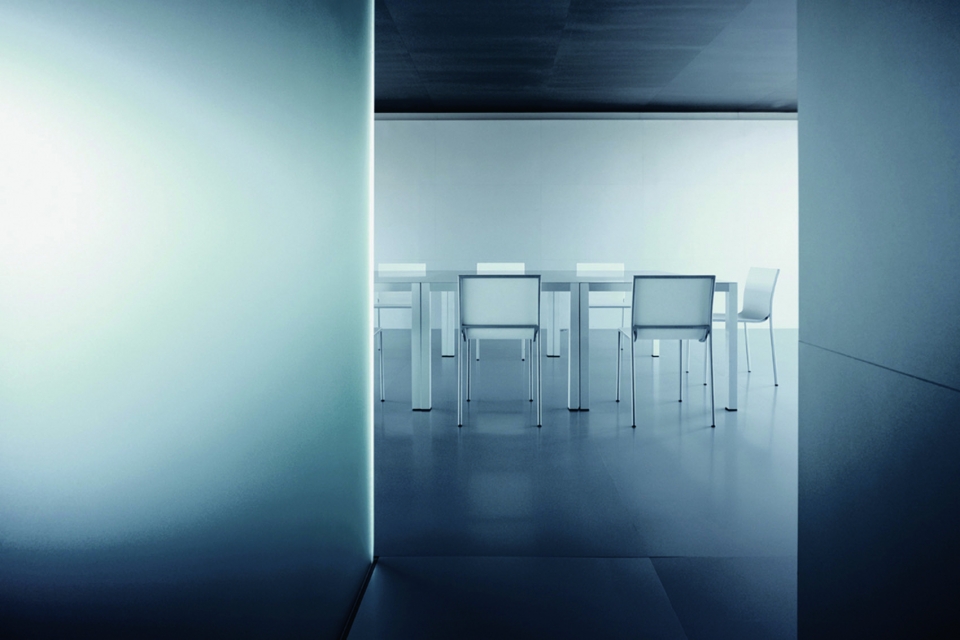 metal office by takashi yamaguchi associates