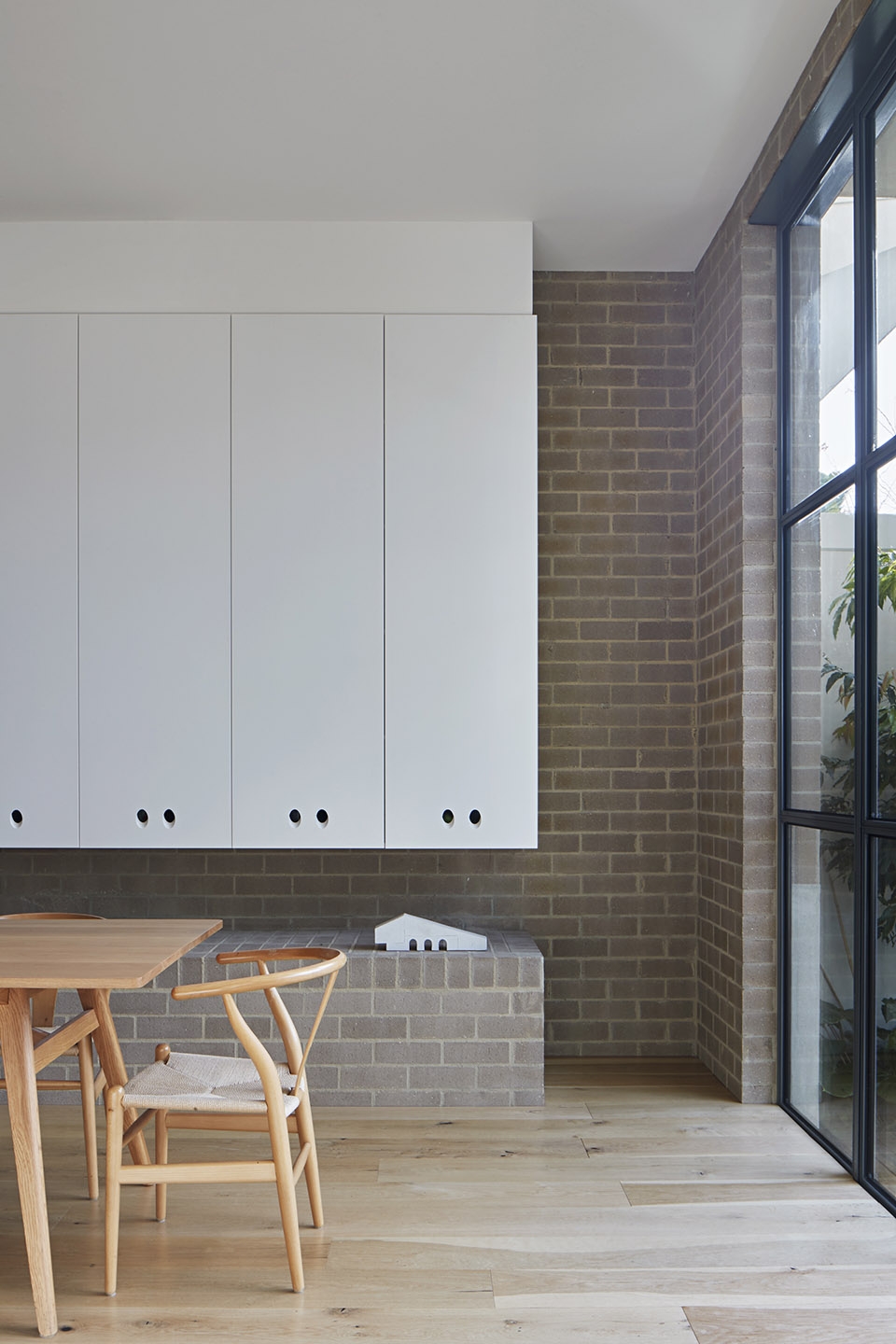 south yarra residence by hecker guthrie
