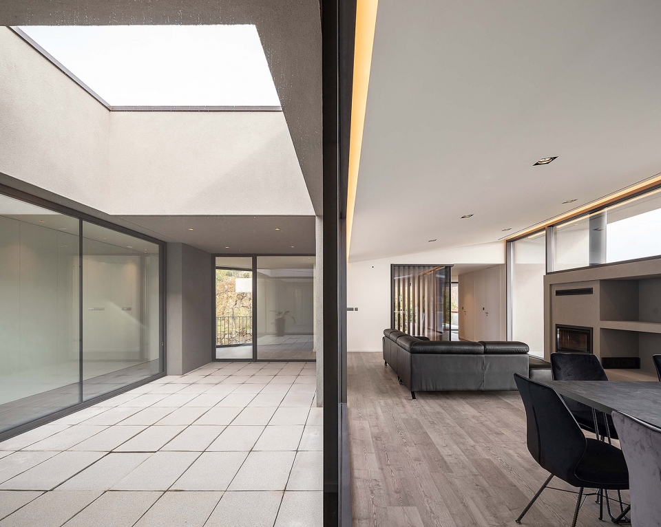 casa gr by paulo martins