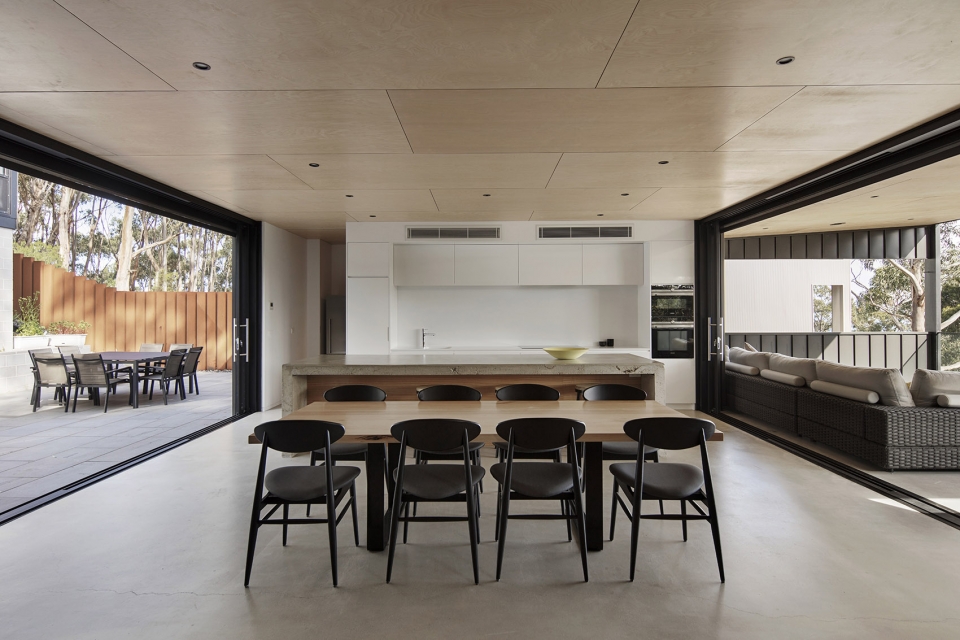 skyline house by lachlan shepherd architects