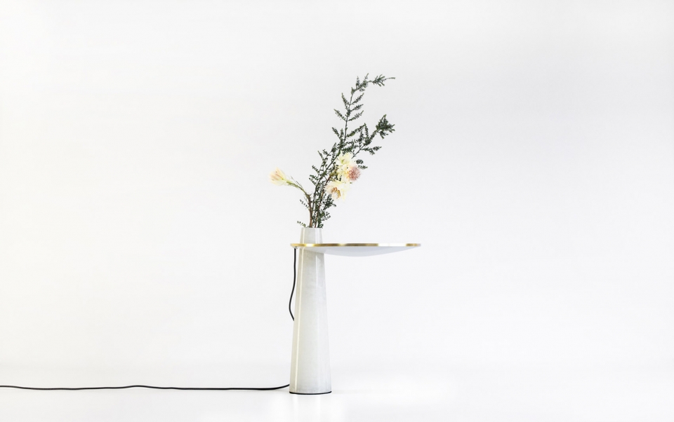 subtle happiness table lamp push design
