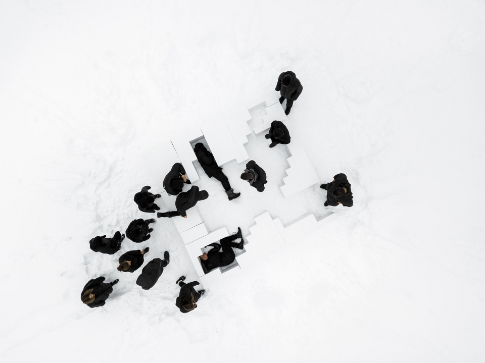 Performative video installation by Jean Verville architecte KROY Maxime Brouillet Workshop 3500A18JV