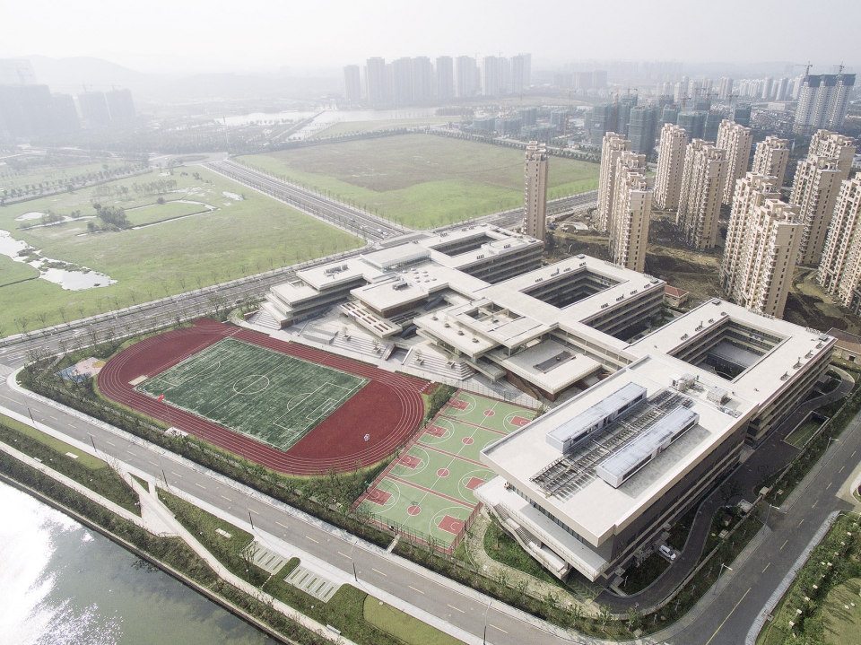 experimental primary school of suzhou science and technology town china by atelier z d plus studio
