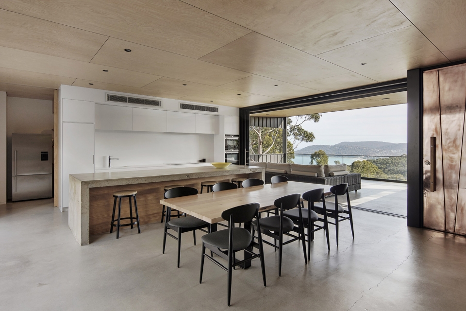 skyline house by lachlan shepherd architects