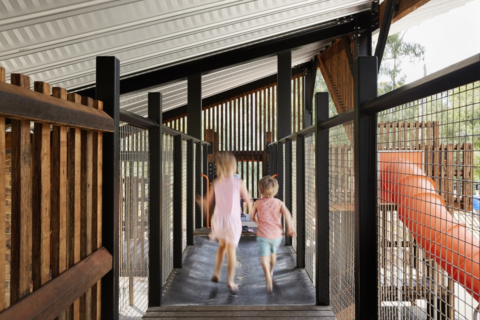 eltham north playground by gardiner architects