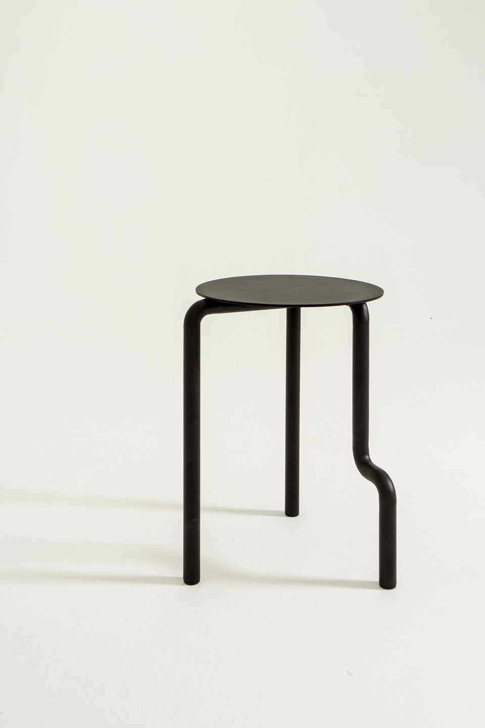 legs by pierre emmanuel vandeputte