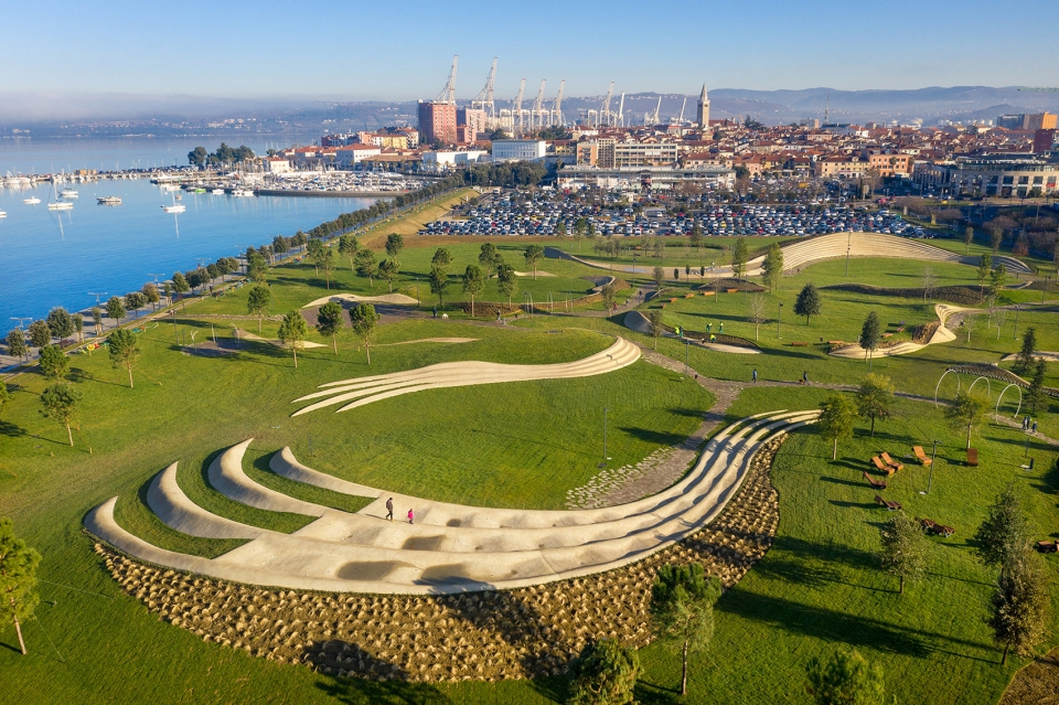 koper central park by enota