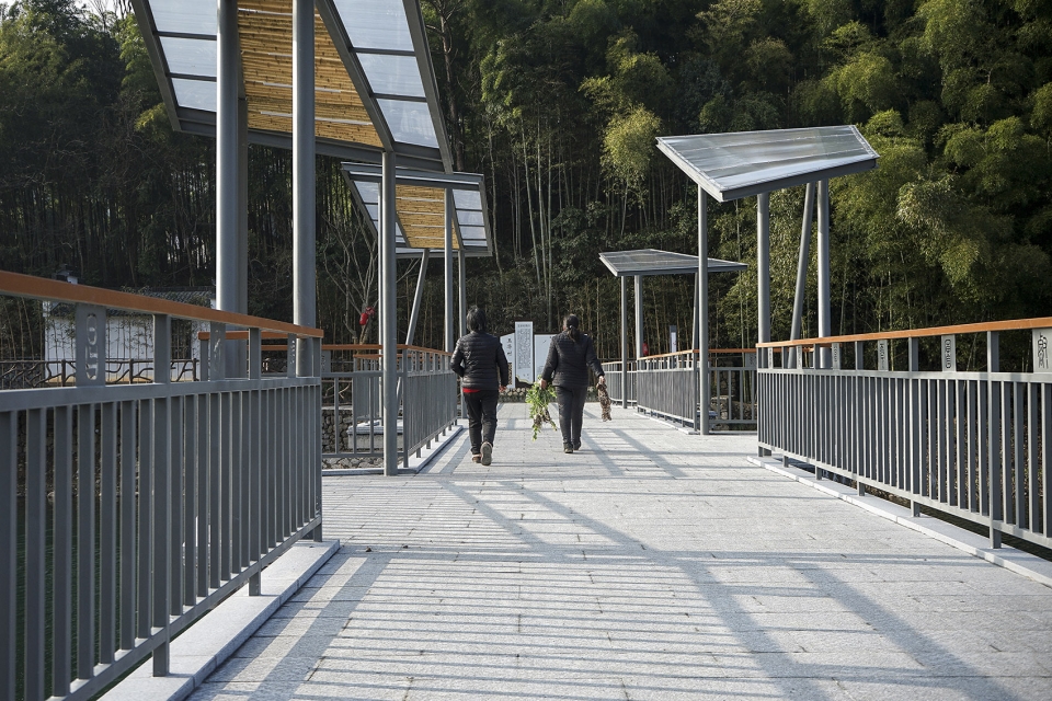 yuhua village pedestrian bridge china by 12f studio